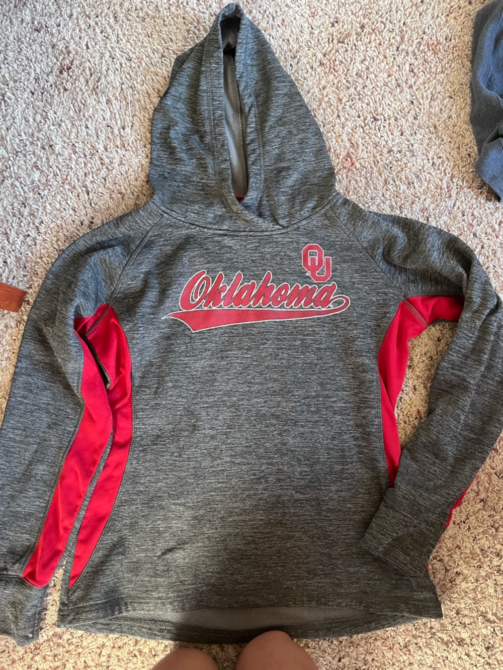 Colosseum Heather Gray Pullover with Red Tag